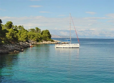 Uvala Maslinica Hvar