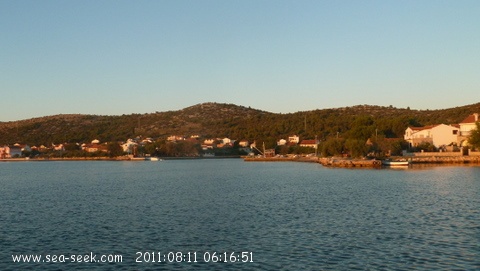 Luka Rasline P Jezero