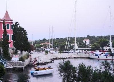 Uvala Lucina (Brguljski Z) (Molat)
