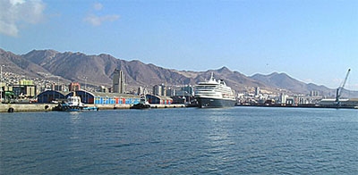 Puerto de Antofagasta (N Chile)