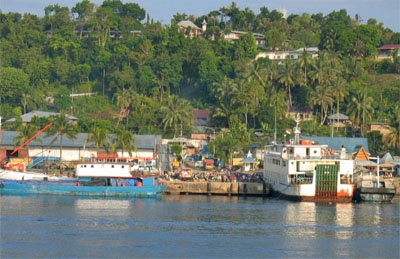 Gunung Sitoli harbour (E Nias)