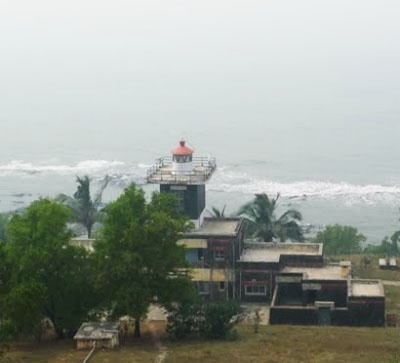 Korlai Point (W India)