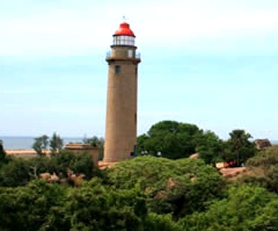 Mahabalipuram lighthouse (E India)