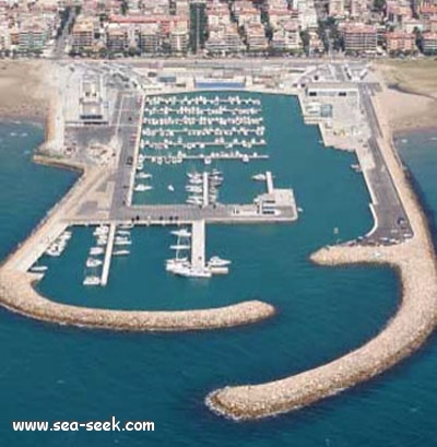 Puerto deportivo Segur-Calafell (C. Tarragona)