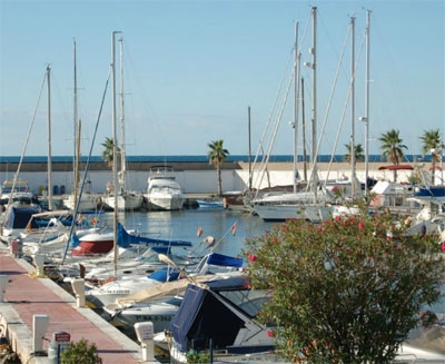 Puerto deportivo de Aiguadolç (Stiges) (C. Tarragona)