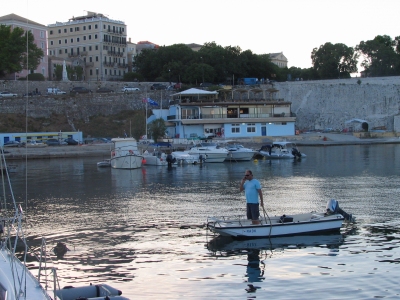 Naok Yacht club (Corfou)