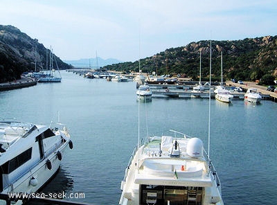 Marina dell'Orso (Poltu Quatu) (Sardegna)