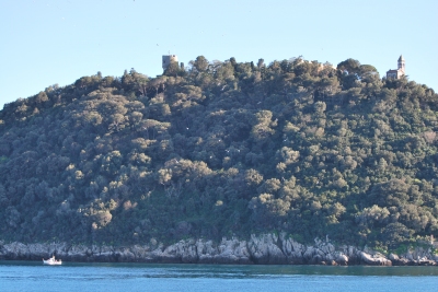 Isola Gallinara West