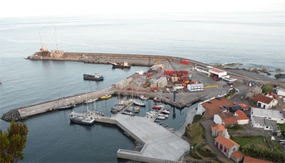 Porto das Lajes das Flores