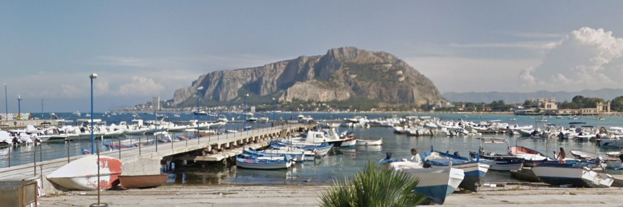 Porticciollo di mondello (Sicilia)