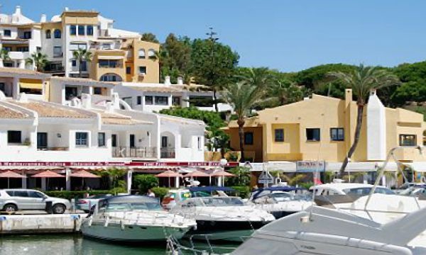 Puerto Deportivo de Cabo Pino