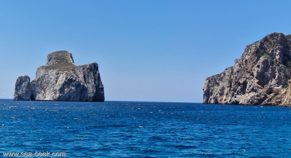 Scoglio Pan di Zucchero (Sardegna)