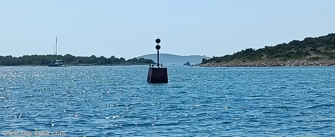 Uvala Vela Luka Ovnja
