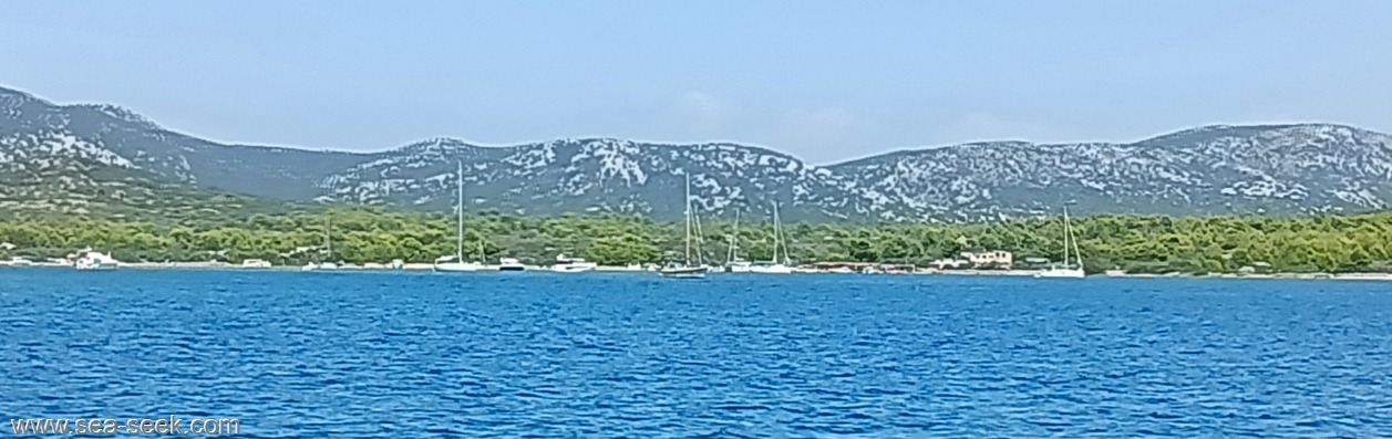 Uvala Vela Luka Ovnja